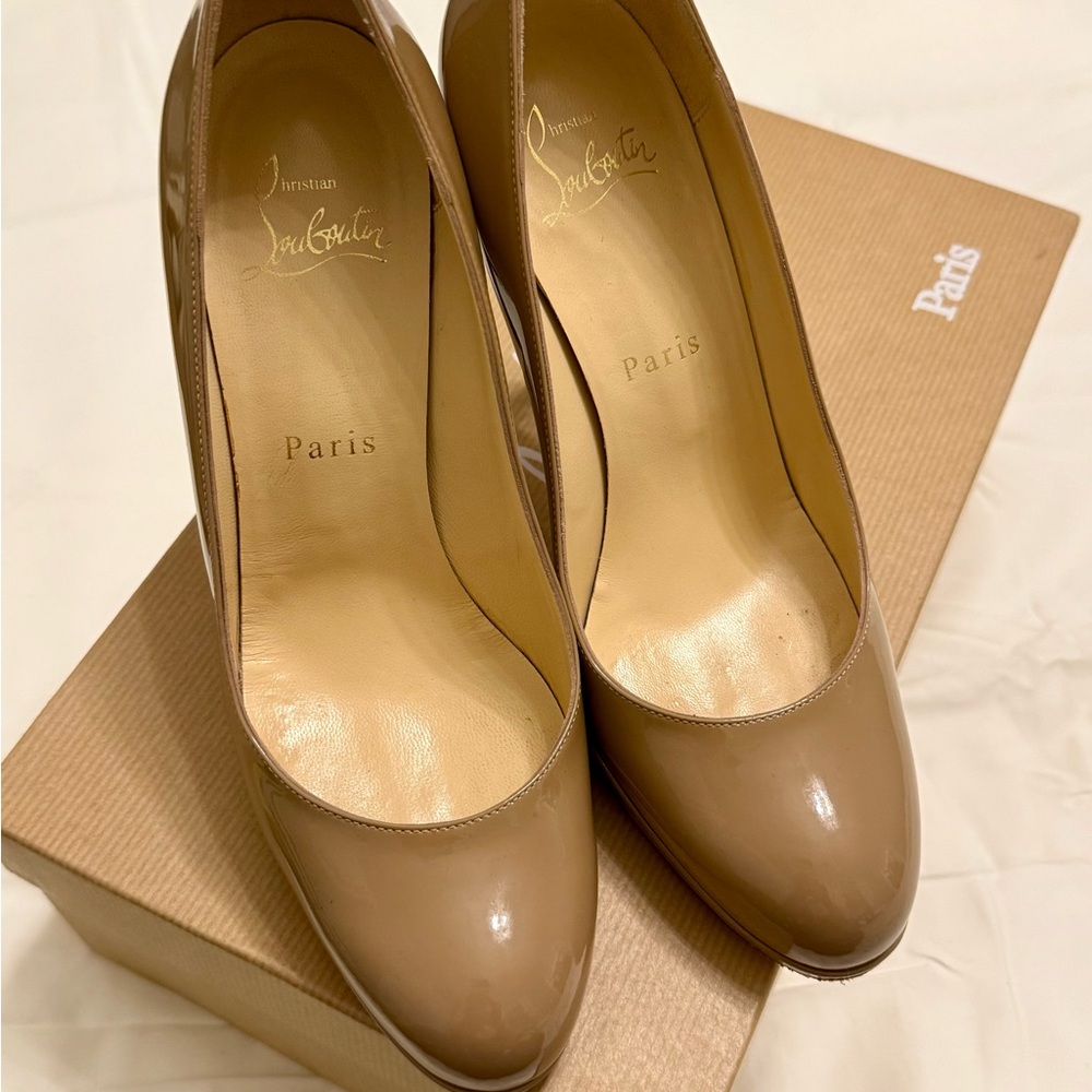 Christian Louboutin Patent Leather Nude Beige Pumps